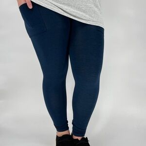 Navy Fleece Lined Leggings with Pockets - sz OS
